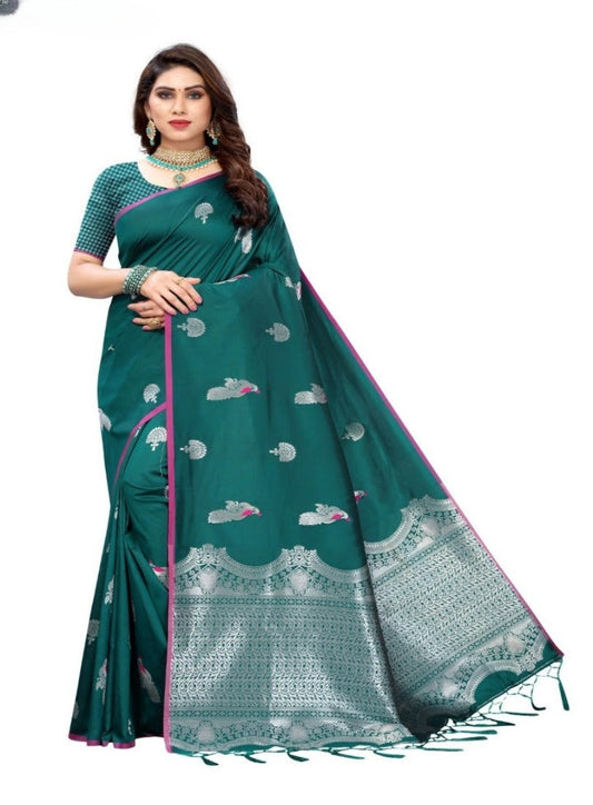 Graceful Lichi Silk Saree with Silver Zari Weaving Work: Timeless Elegance