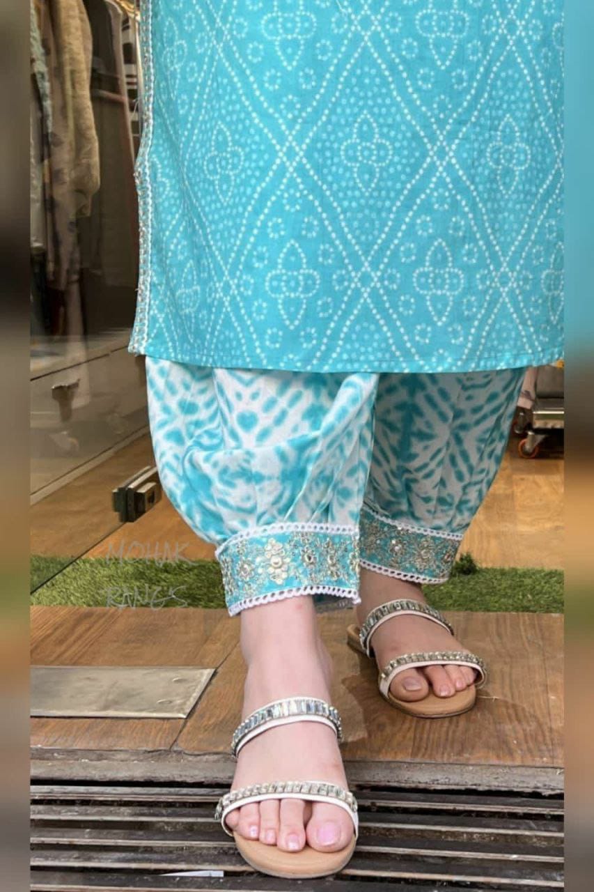 Bandhani Bliss: Cotton Kurti With Cotton Bottom & Polyester Dupatta with Embroidery and Print Ensemble